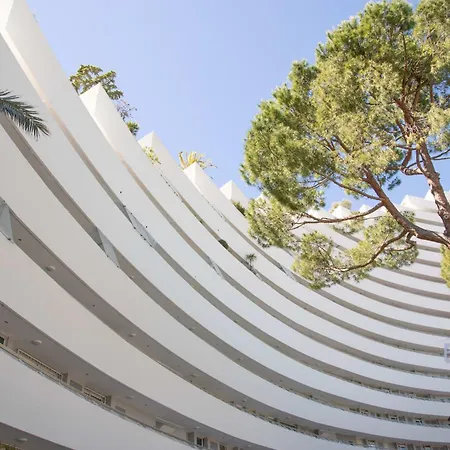 A Dream Getaway By The Sea